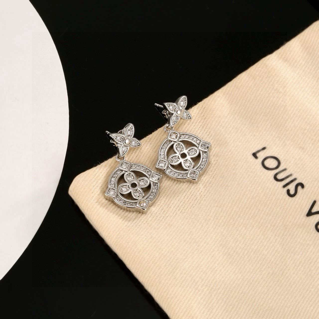 Louis Vuitton Elegant Diamond Earrings